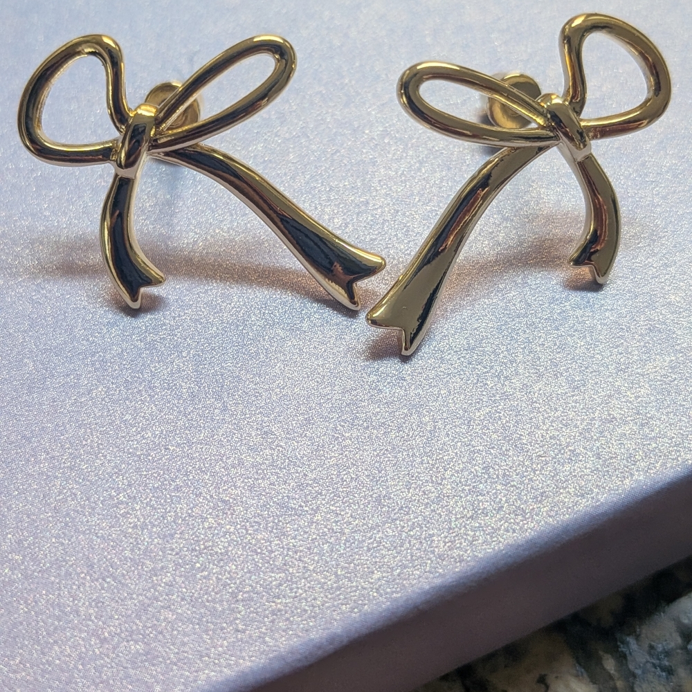 Gold Bow Earrings Brand New